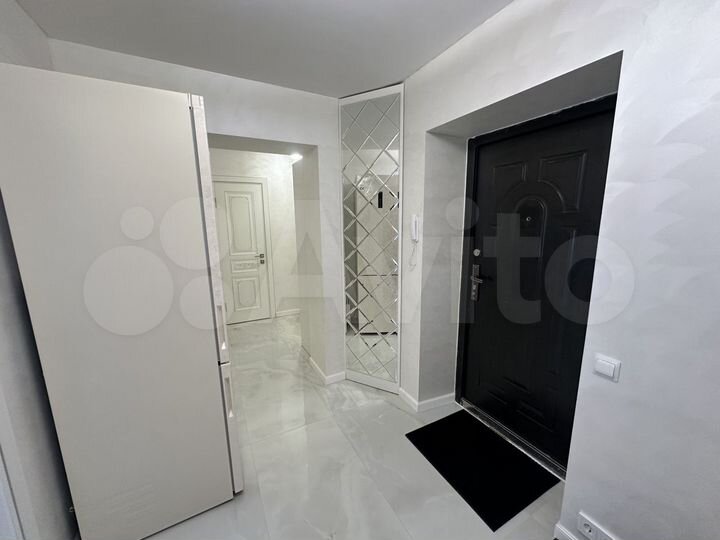 3-к. квартира, 70 м², 1/5 эт.