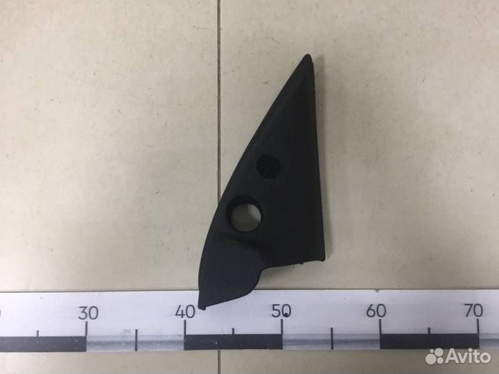 Крышка зеркала внутренняя правая Peugeot 206 1998