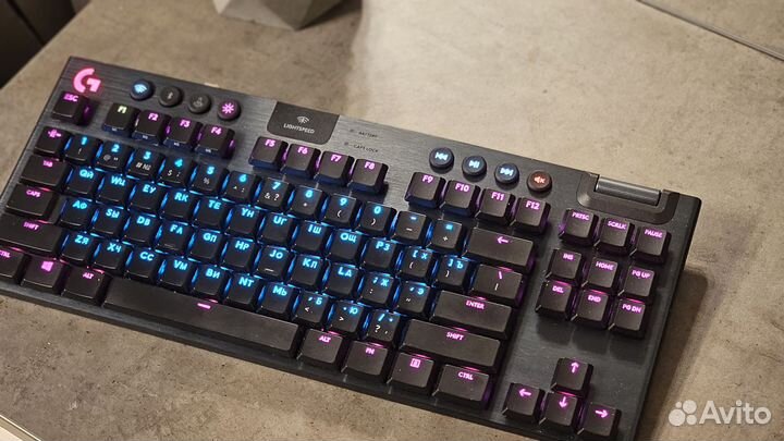 Logitech g913 tkl (RUS)