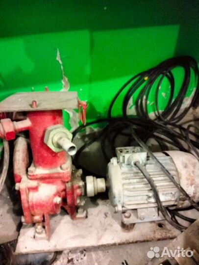 Помпа водяная 380в