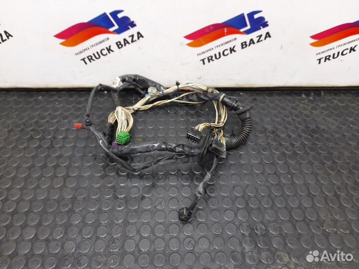 Проводка двери левой