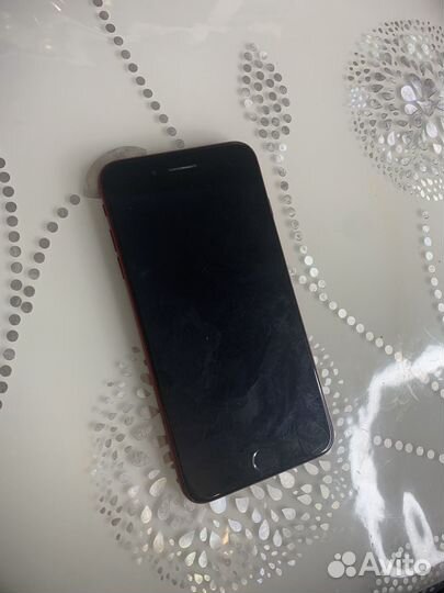 iPhone 8 plus 64gb red