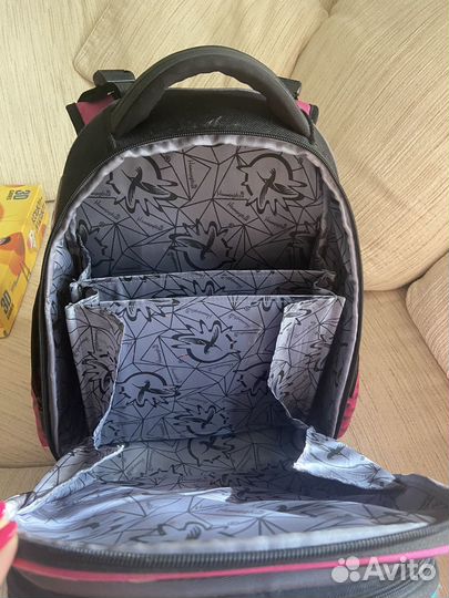 Рюкзак школьный ортопедический hummingbird