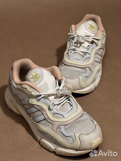 Кроссовки adidas temper run