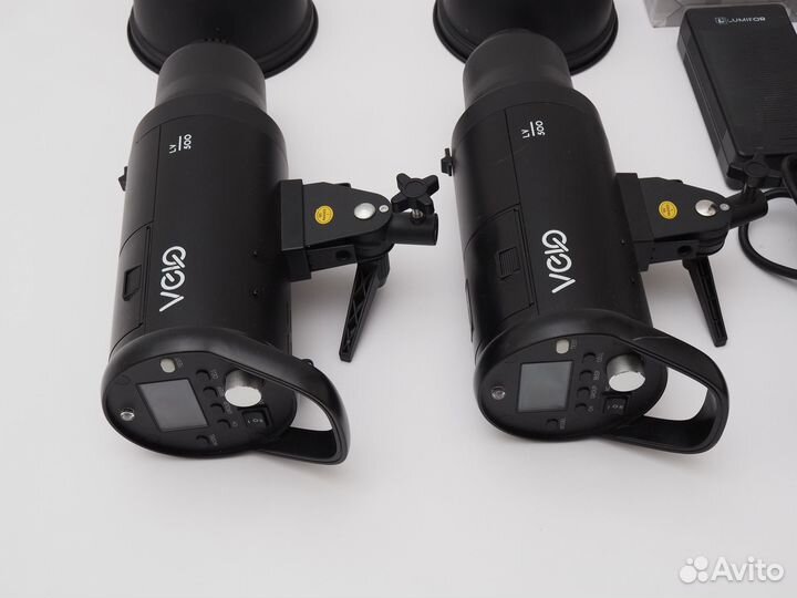 Студийный осветитель Lumifor velo LV-500