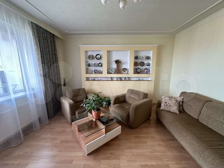 3-к. квартира, 71,5 м², 12/16 эт.