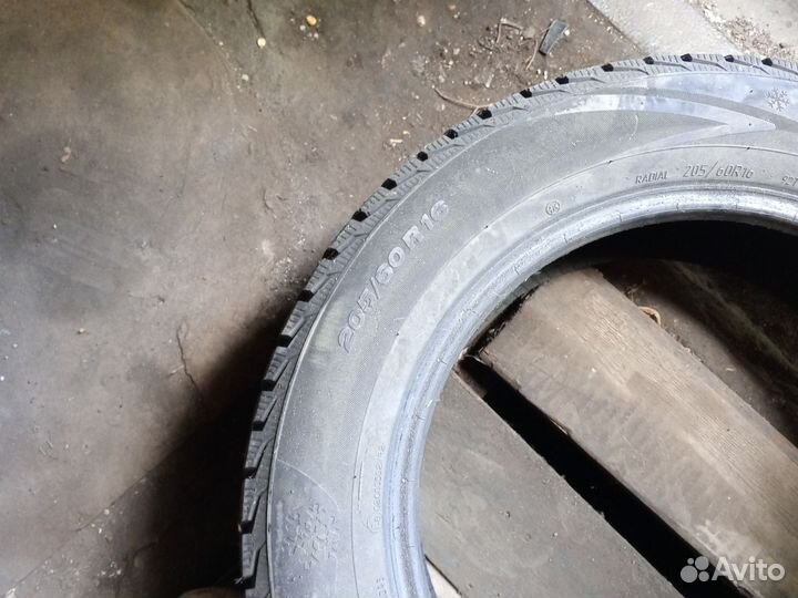 Viatti Brina Nordico V-522 205/60 R16