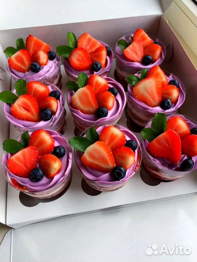 Десерты и торты на заказ