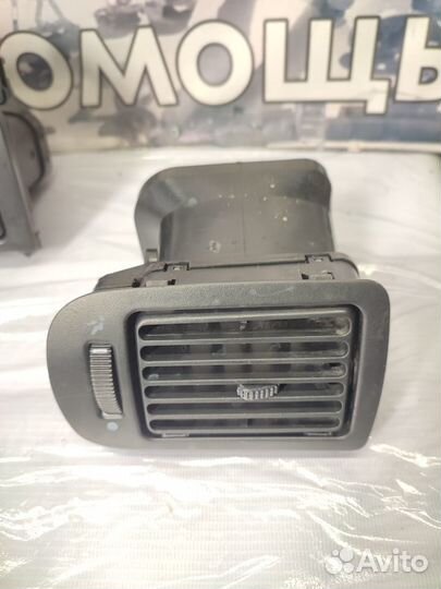 Рамка магнитолы Fiat Palio