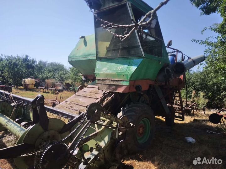 Комбайн Ростсельмаш Нива, 1990