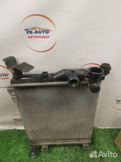 Радиатор охлаждения Hyundai Getz хетчбек 3 двери