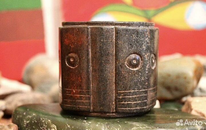 Древний предмет Цзун нефрит Лянчжу