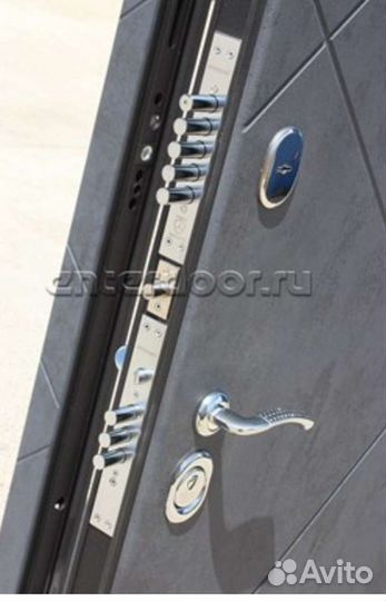 Дверь входная