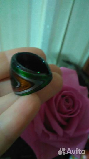 Кольцо из стекла