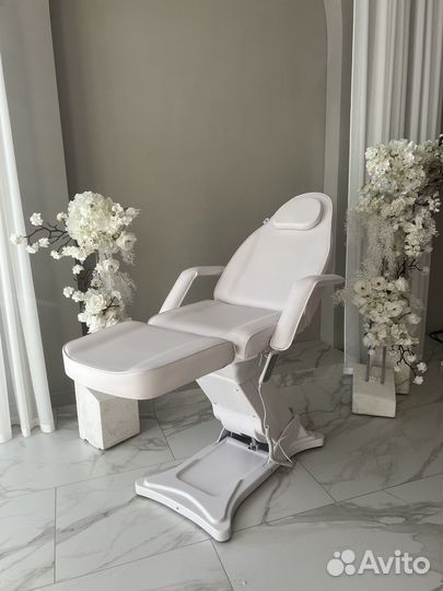 Косметологическое кресло 3 мотора