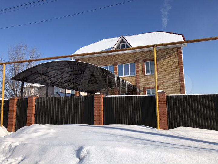 Дом 370 м² на участке 6 сот.