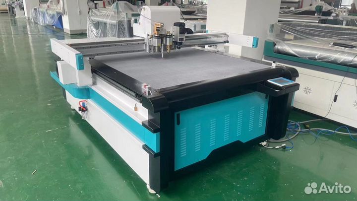 Планшетный режущий плоттер El-tech 1317