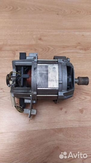 Двигататель стиральной машины
