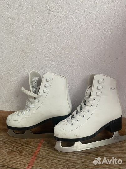 Коньки детские фигурные