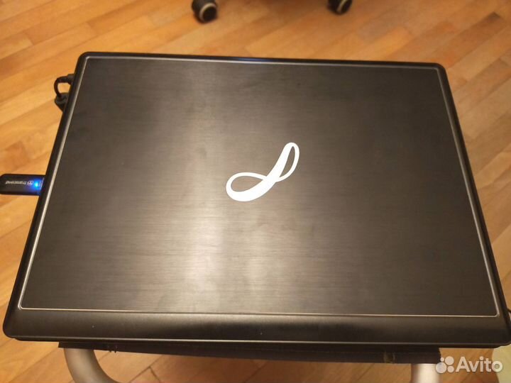 Ноутбук RoverBook Pro M490