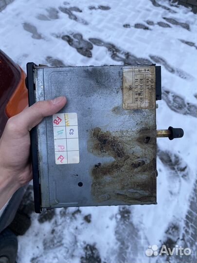 Оригинальная магнитола Audi 90 b3