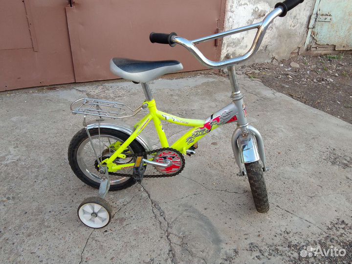 Детский трехколесный велосипед бу