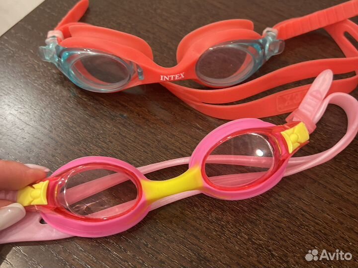 Очки для плавания