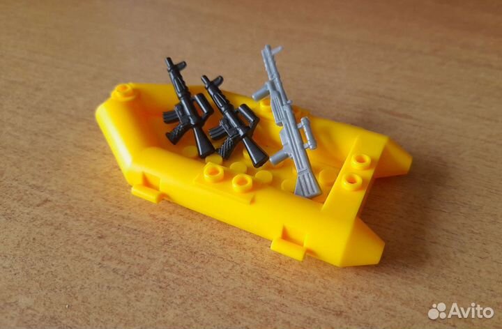 Lego фигурки лодка