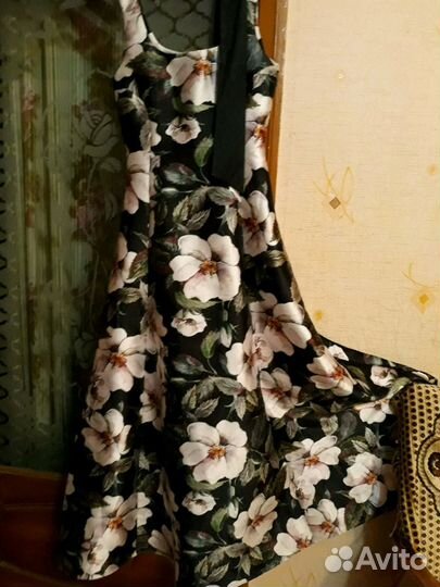 Платье шикарное