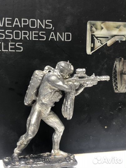 Фигурка водолаз спн оловяная