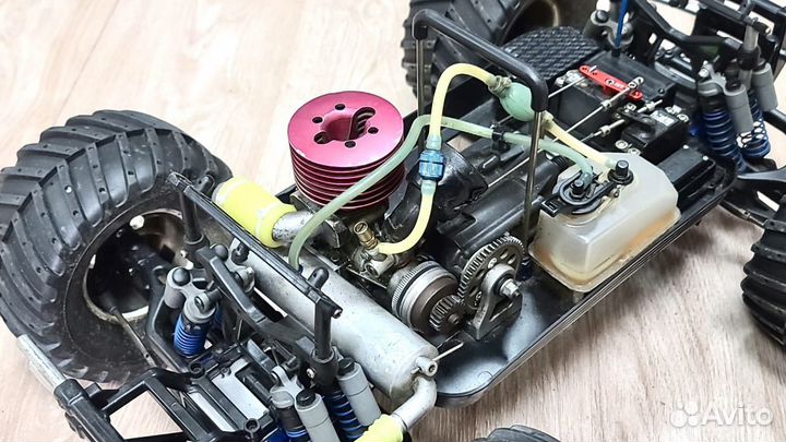 Thunder tiger MTA-4 S50 1/8 нитро монстр