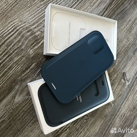 Чехол apple iPhone 12 leather sleeve baltic blue