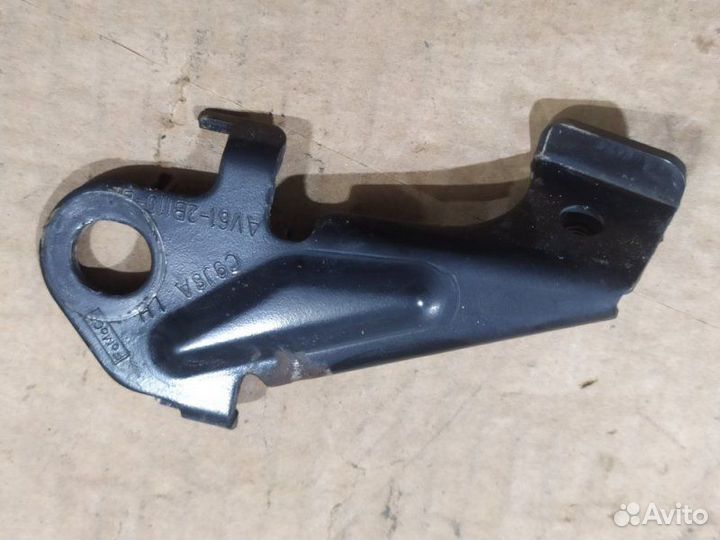 Кронштейн задний левый Ford Focus 3 седан 1.6