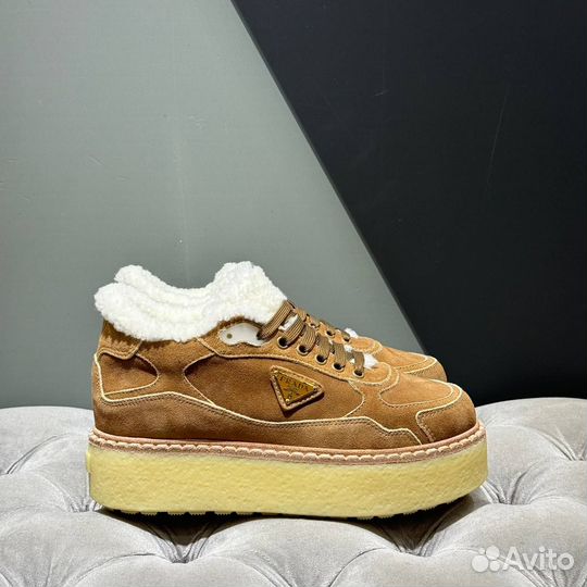 Кроссовки женские Prada