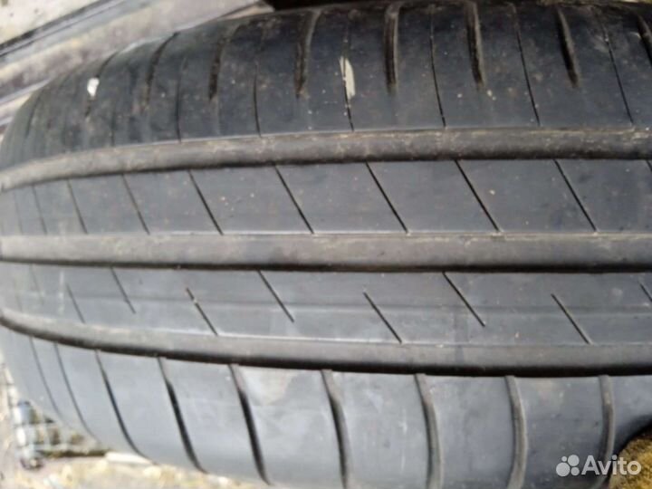 Goodyear EfficientGrip 205/55 R16 и 195/65 R15