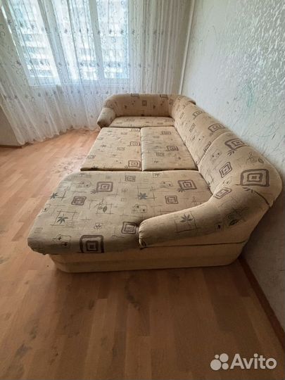 Большой угловой диван раскладной бу