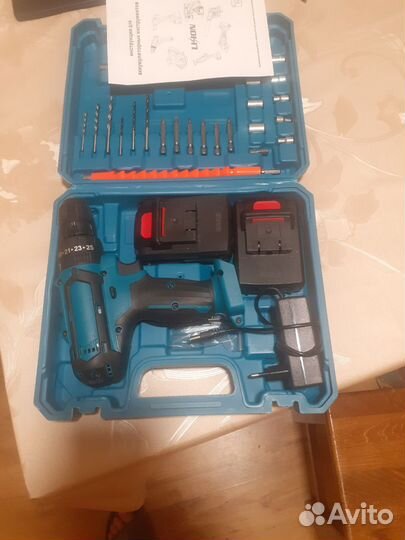 Дрель шуруповерт makita