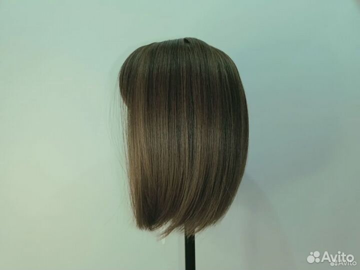 Парик русый из синтетических волос