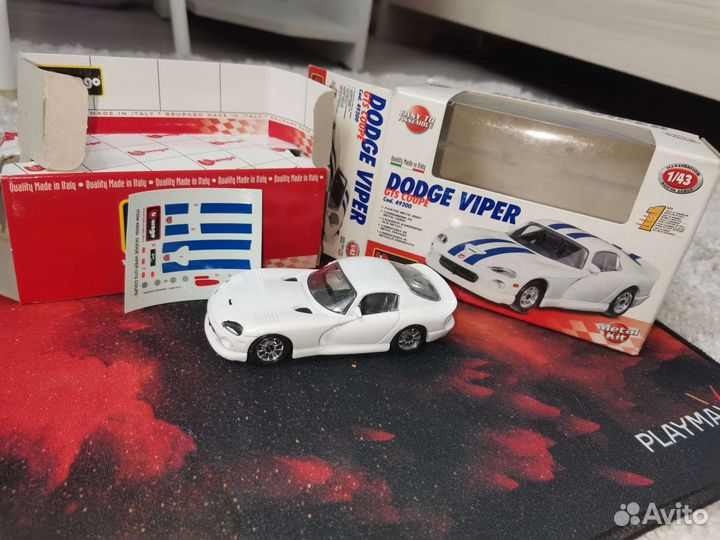 Модель Bburago 1/43, Dodge Viper cod 49200