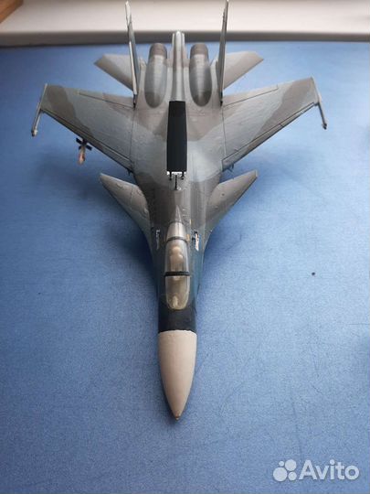 Сборная модель самолета Су 33