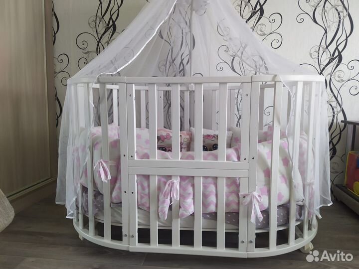 Кровать с балдахином