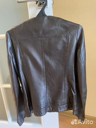 Куртка кожаная женская