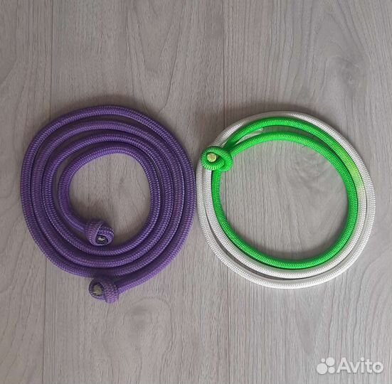 Гимнастическая скакалка