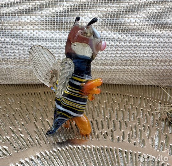 Фигурка пчелка разноцветное стекло времен СССР