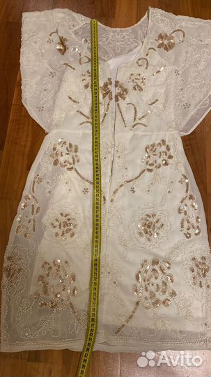 Вечернее платье расшитое