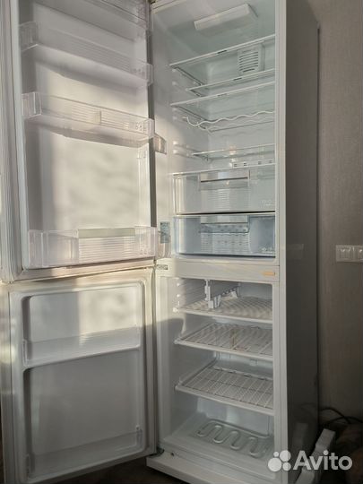 Холодильник LG