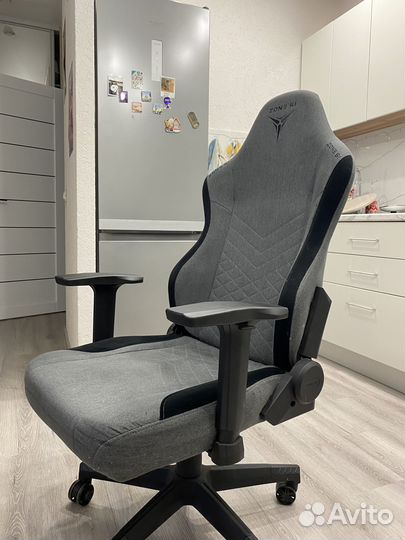 Игровое кресло zone 51 Bastion Серый