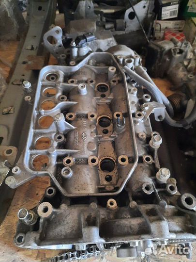 Головка левая v9x гбц Инфинити Ниссан