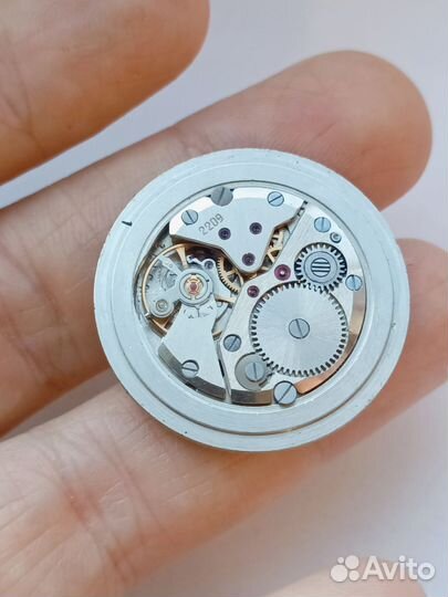 Часы СССР Восток механизм 2209