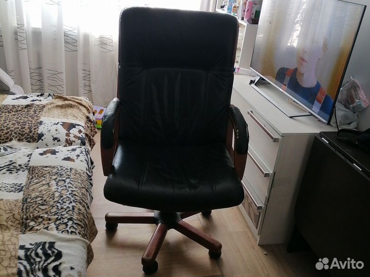Офисное кресло бу